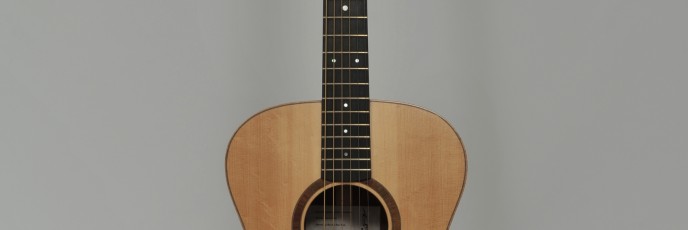 Guitare folk modèle OM